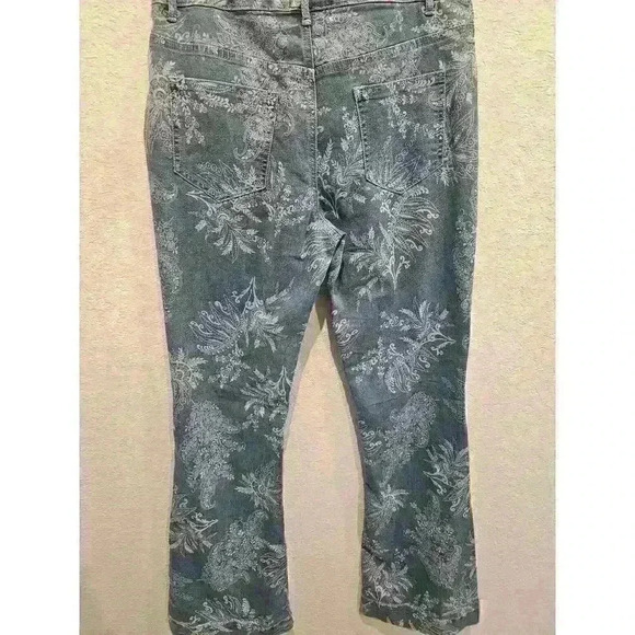 Venus. Flare denim. Size 12. Beautiful floral print. - Picture 2 of 4